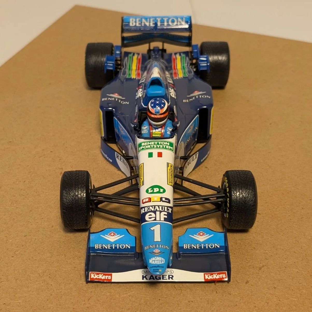 RS00641/18 ベネトン B195 岡山 M.シューマッハ PMA RS00641/18