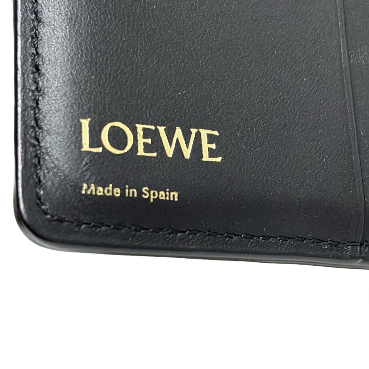 LOEWE(ロエベ) 2つ折り財布 - 黒 ラウンドファスナー レザー - メルカリ