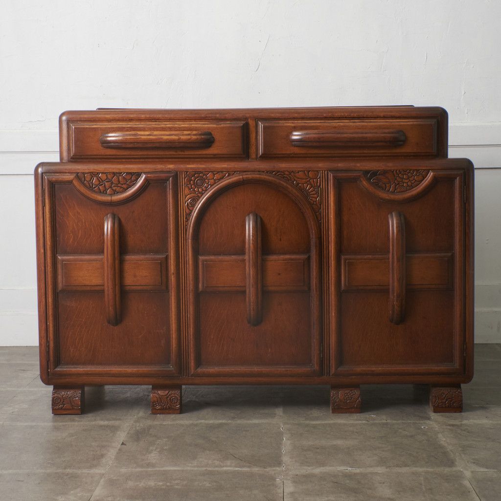 英国アンティーク・オーク材 サイドボード・木彫刻・バルボスレッグ・アールデコ 英国 アンティーク オーク サイドボード アールデコ 様式 カップボード
