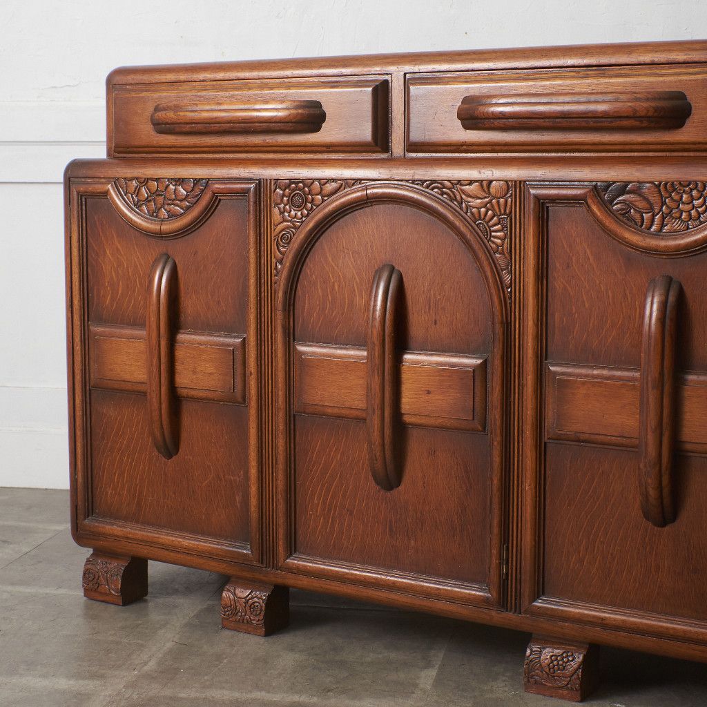 英国アンティーク・オーク材 サイドボード・木彫刻・バルボスレッグ・アールデコ 英国 アンティーク オーク サイドボード アールデコ 様式 カップボード