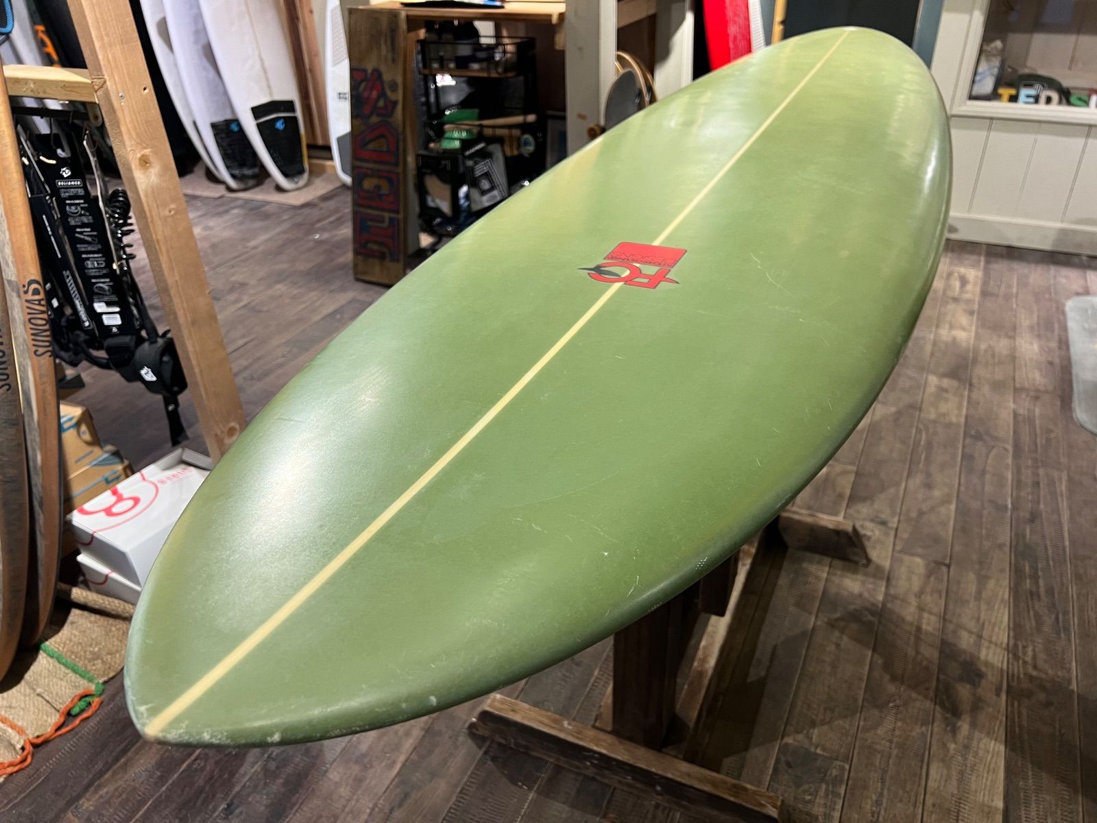 FCD SURF BOARDS HUEVO RANCHERO 6`10 x 20 7/8 x 2 11/16 @42.5L