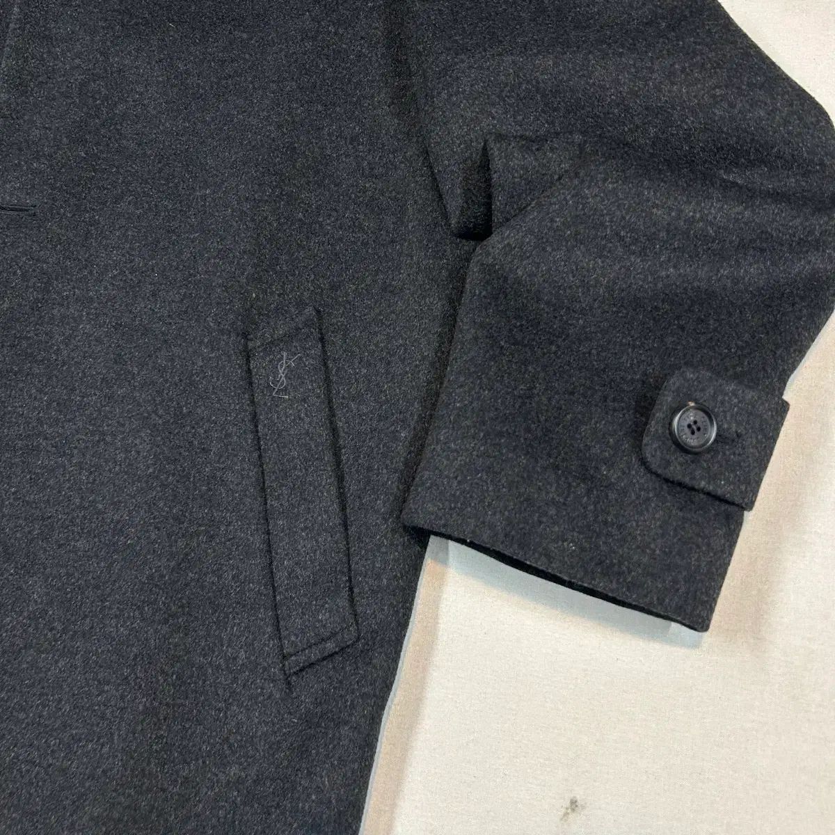 L) YSL イヴ・サンローラン ウール Mサイズ コート ジャケット