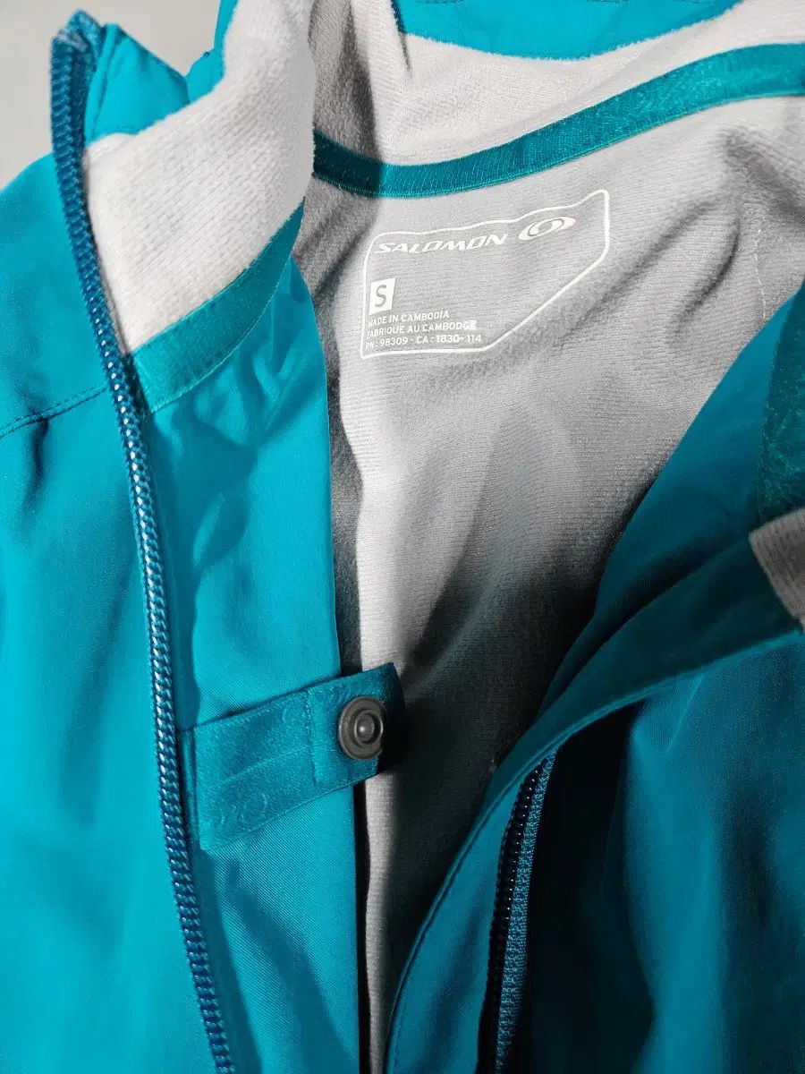 SALOMON サロモン