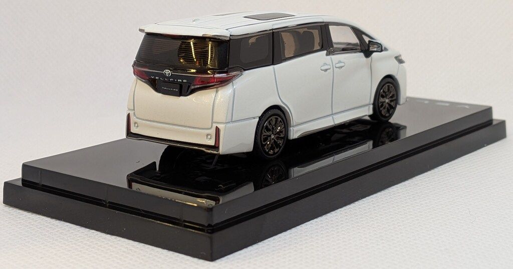 Hobby JAPAN 1/64 トヨタ ヴェルファイア Z Premier プラチナホワイト