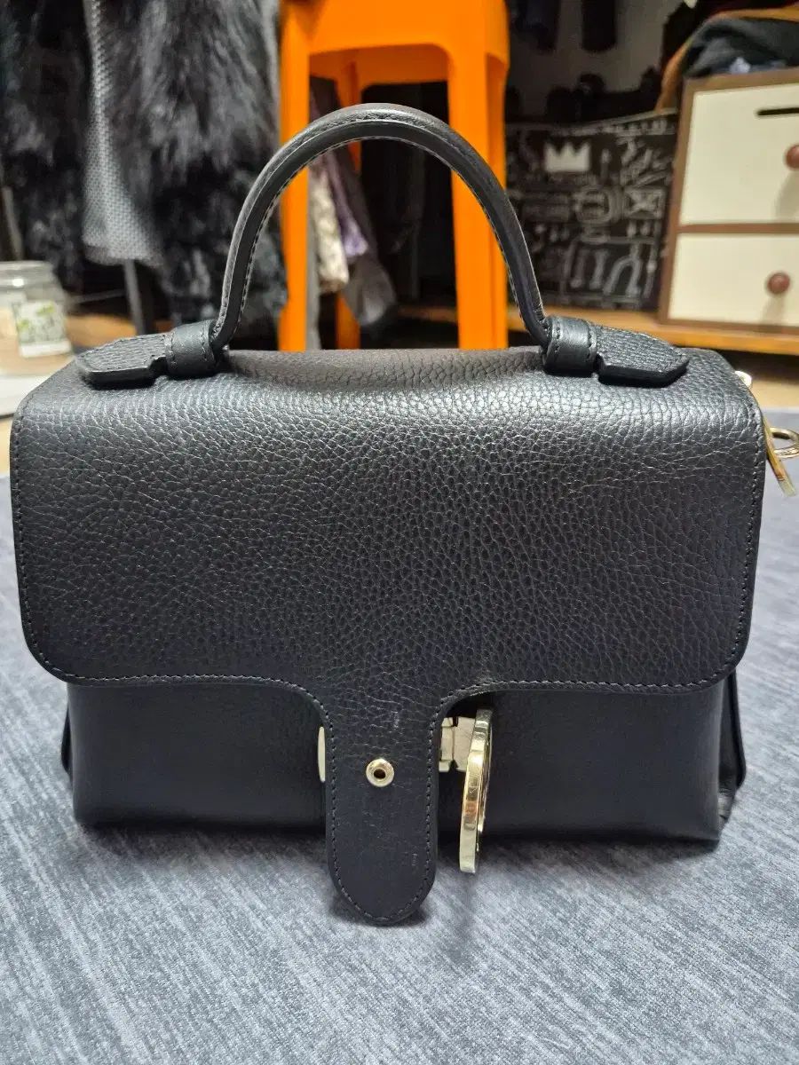 グッチ インターロッキング トップスハンドル ブラック バッグ - メルカリ