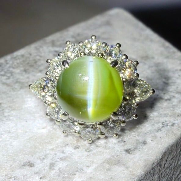 Pt900 クリソベリルキャッツアイ7.20ct ダイヤモンド1.63ct リング