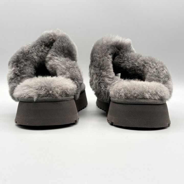 UGG モコモコサンダル チャコール USA7/JP24cm ディスケット