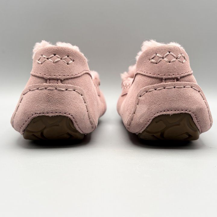 UGG モカシンスリッポン ムートンシューズ ラベンダーシャドー USA7