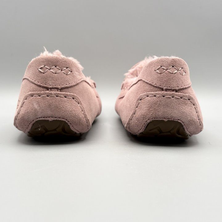 UGG モカシンスリッポン ムートンシューズ ラベンダーシャドー USA8