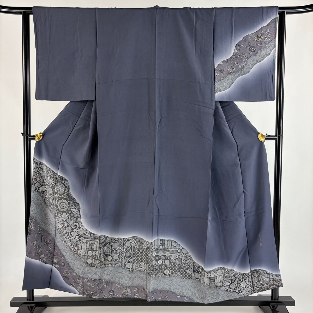 やまと 付下げ 身丈154.5cm 裄丈66cm 落款 枝花 霞 金彩 ぼかし 付下げ 身丈161.5cm 裄丈66cm M 袷 翠山工房 やまと 落款あり 辻が花