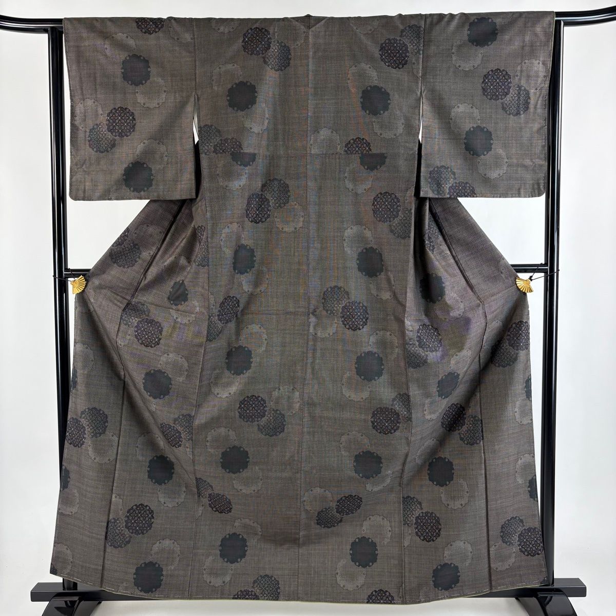 美品】 大島紬 身丈162cm 裄丈63cm S 袷 純泥染 証紙 花 菱 焦茶色