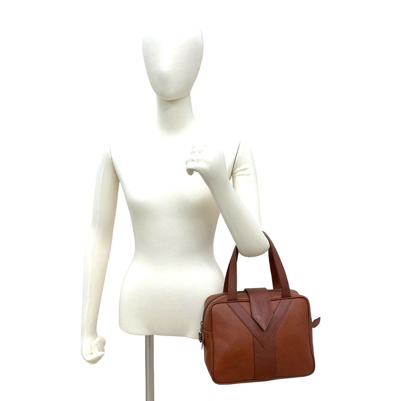 極 美品 YVES SAINT LAURENT イヴ・サンローラン YSL ロゴ 刻印 レザー