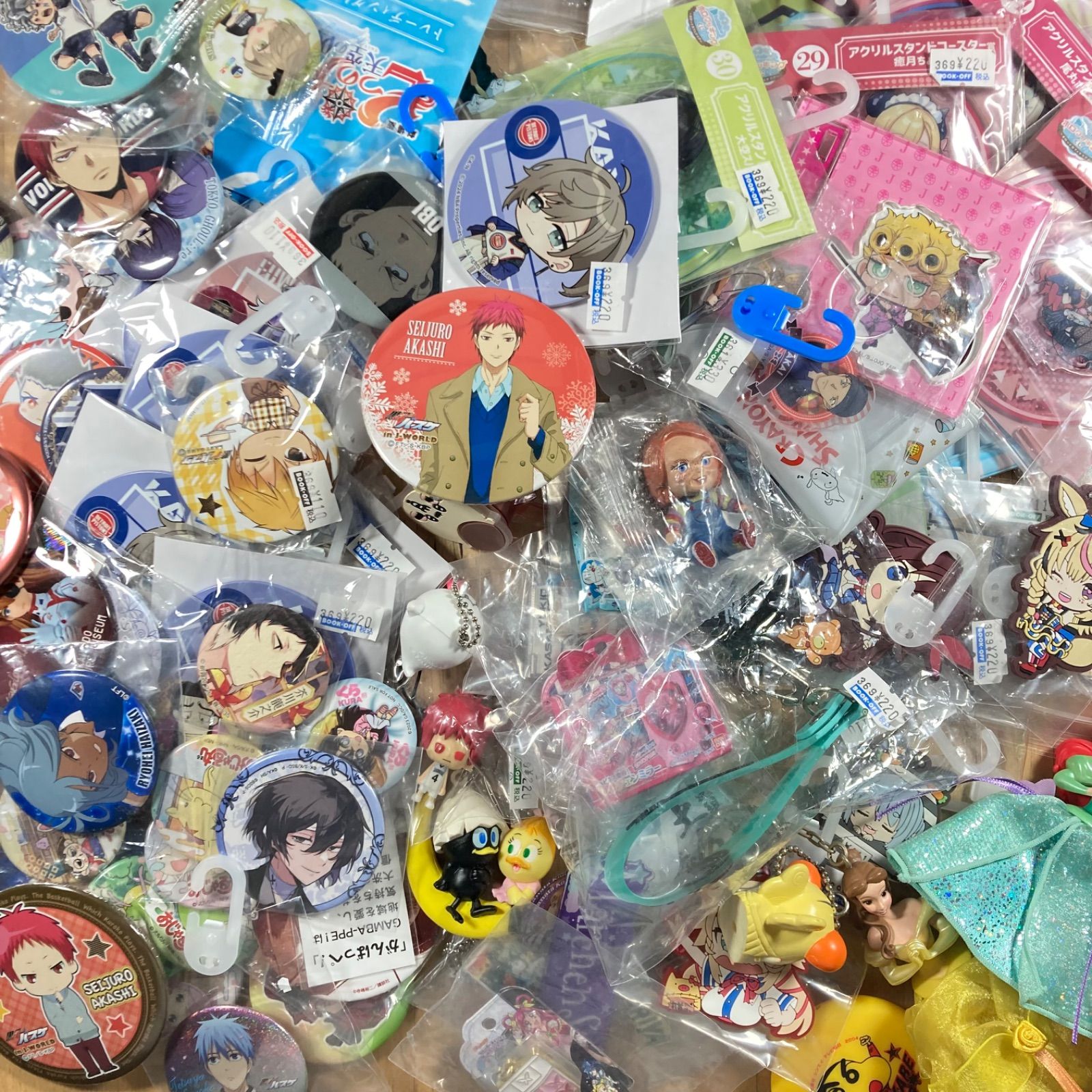 SEVENTEEN ハオ 缶バッジ,スローガン,アクスタなどグッズまとめ売り 缶バッチアクスタキャラグッズまとめ売り 80サイズ段ボール - メルカリ