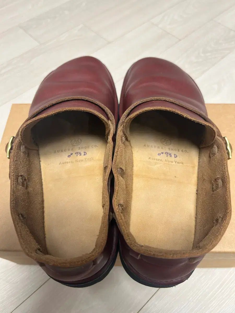 オーロラシューズ ミドルイングリッシュ バーガンディ - メルカリ