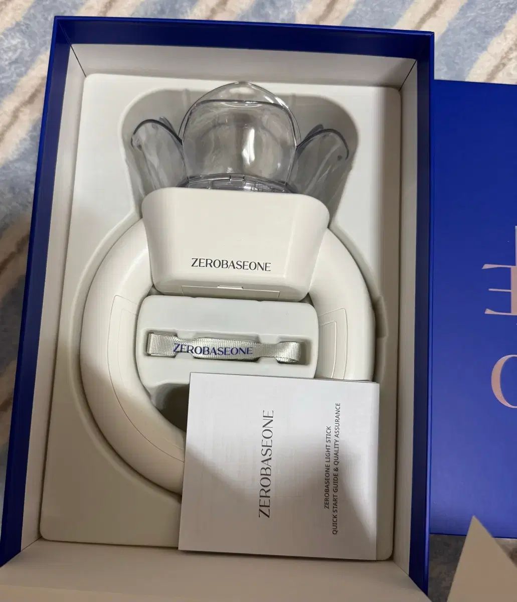 【新品未使用】ZEROBASEONE ペンライト ZEROBASEONE ペンライト ZEROBASEONE 公式ペンライト Official Light