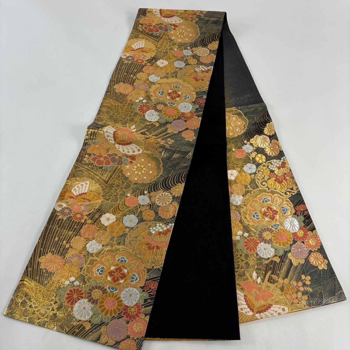 A 109袋帯 六通柄 唐織　金銀糸　花　雪輪　ベージュ　箔　正絹　フォーマル A 109袋帯 六通柄 唐織 金銀糸 花 雪輪 ベージュ 箔 正絹 フォーマル