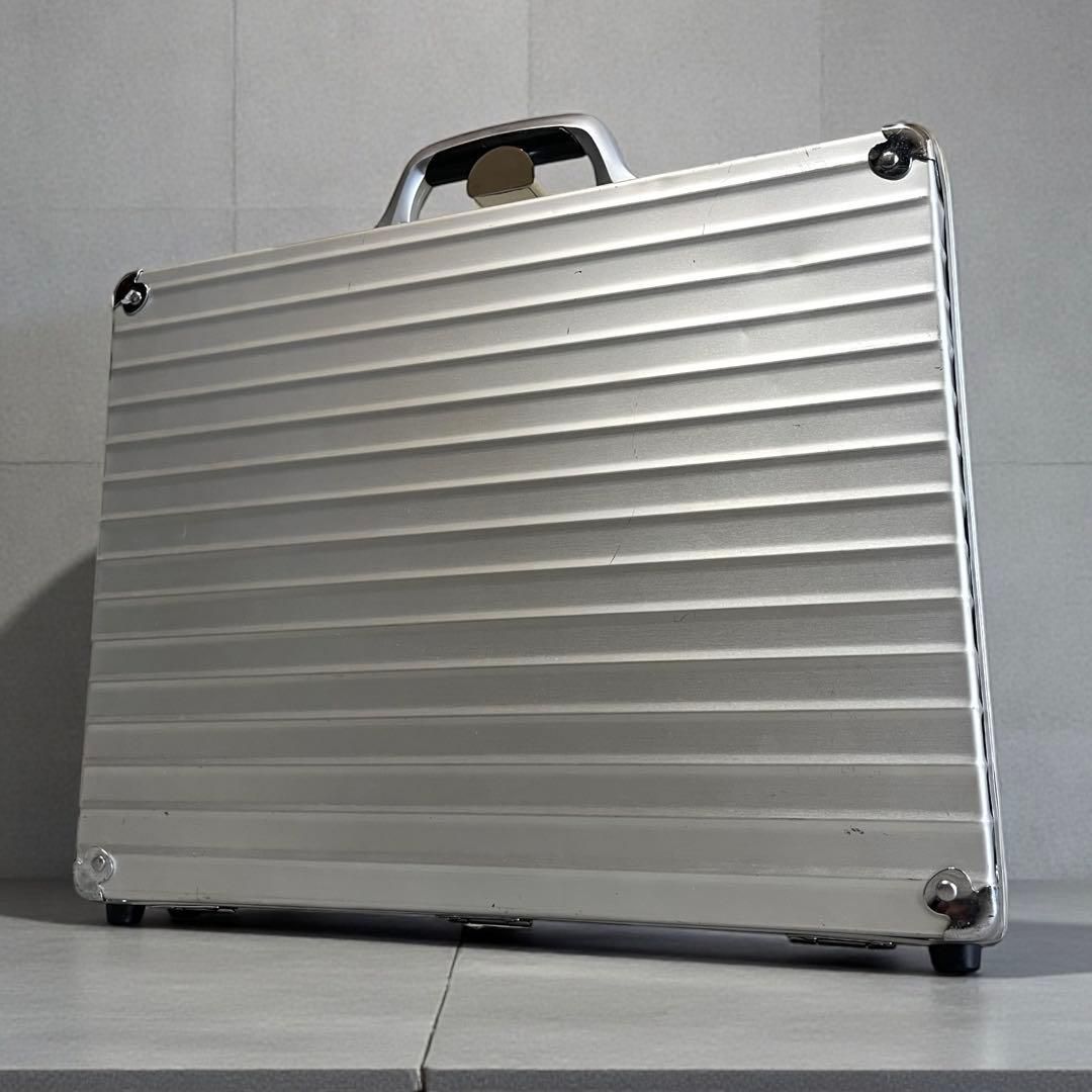 レア】 RIMOWA リモワ トパーズ アタッシュケース アルミ シルバー