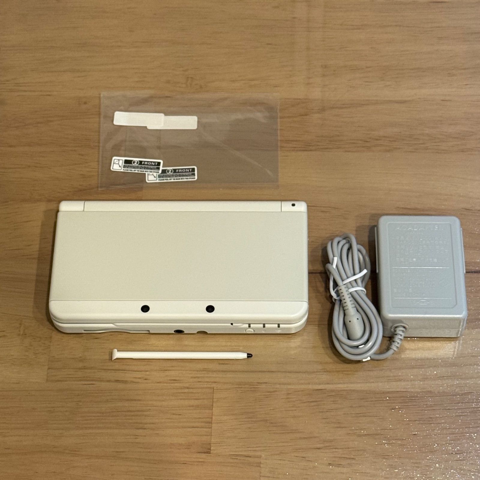 1 126 液晶 Newニンテンドー3 DS ホワイト