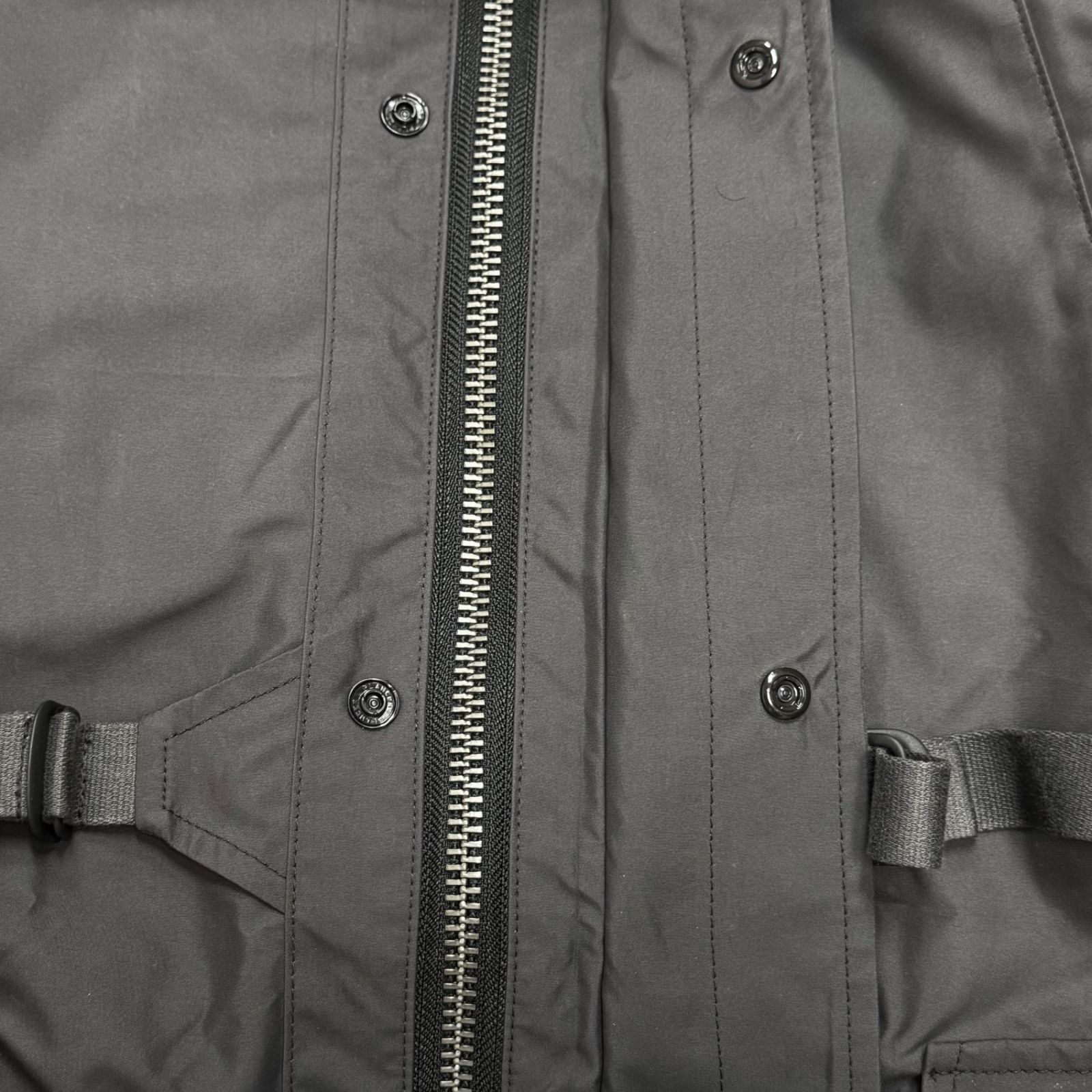 参考上代121000円 未使用 ESSAY Marine Tech Coat マリーンテック