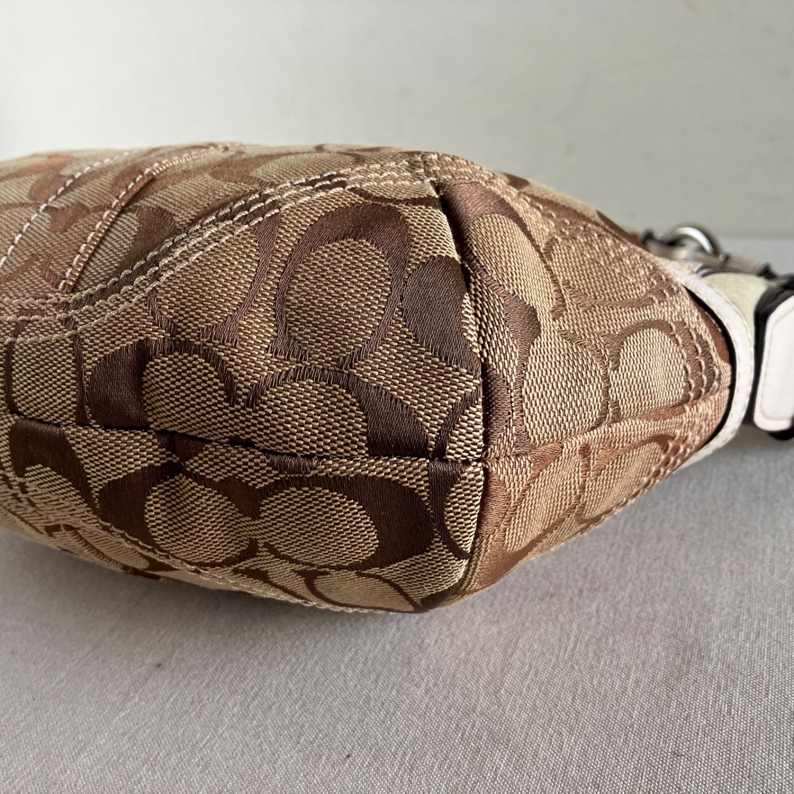 OneMall provides Mercari products: y2k Coach Ivory Suede Leather 
