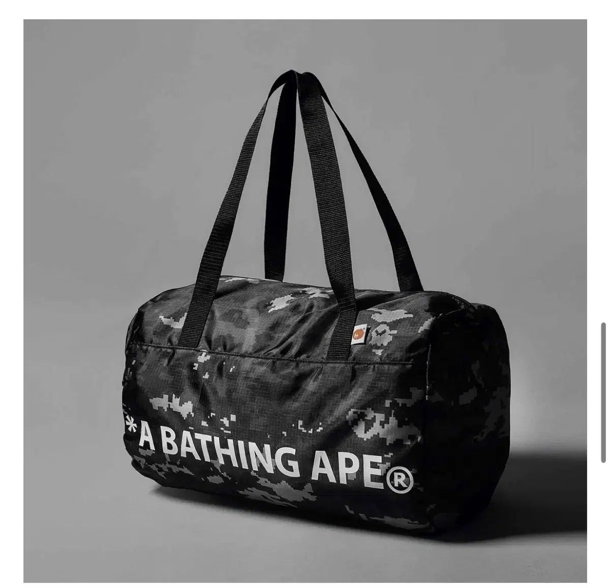 A BATHING APE アベイシングエイプ カモフラージュ ダッフルバッグ