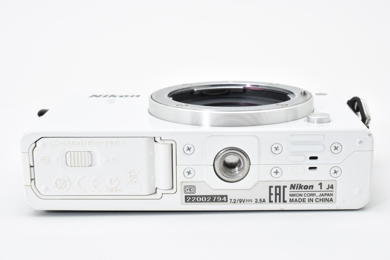 良品・完動品】Nikon 1 J4 ホワイト ダブルズームキット☆Wi-Fi搭載で