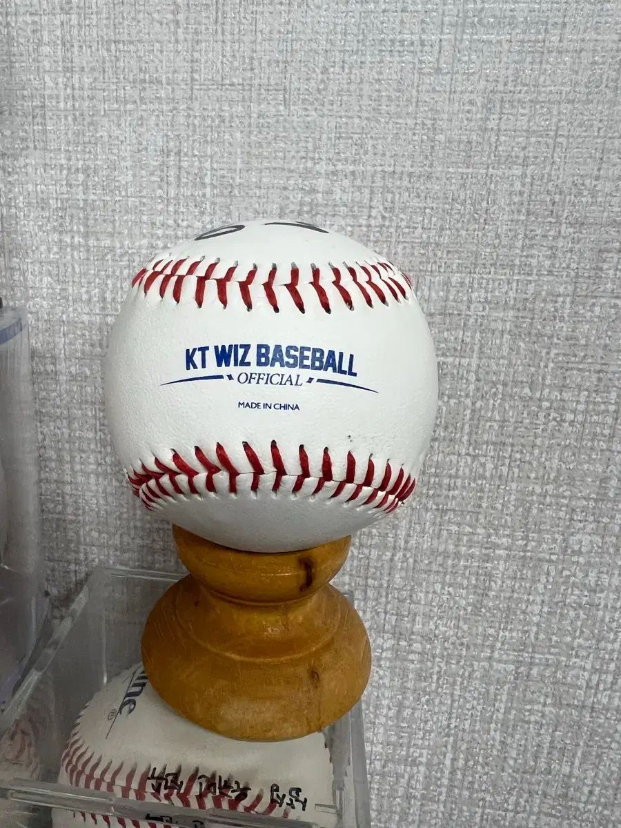 KTウィズ ソ・ヒョンジュン サインボール - メルカリ