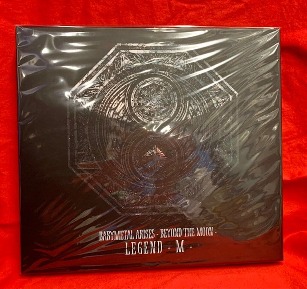BABYMETAL ARISES-BEYOND THE MOON-LEGEND-M Blu-ray