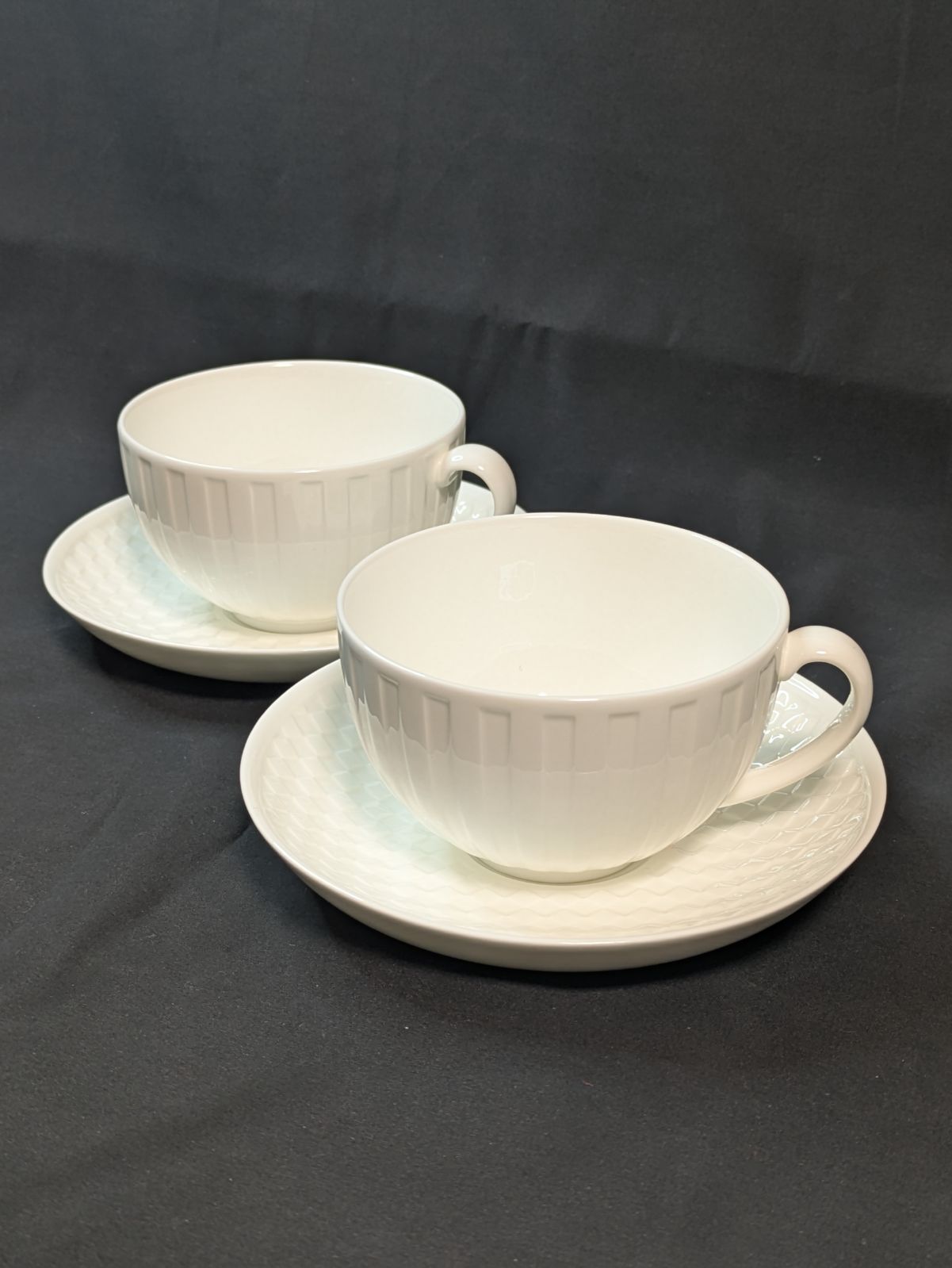 ウェッジウッド ナイト＆デイ フルーテッド ティーカップ＆ソーサー 2