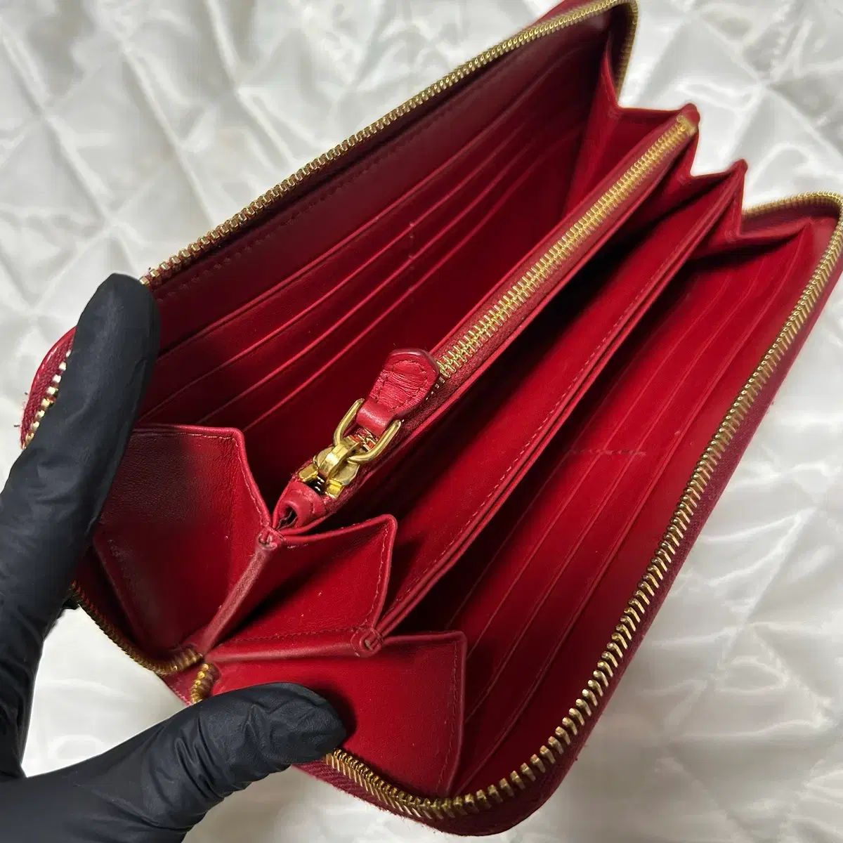 PRADA プラダ ヴィテッロ ムーヴ レッド 長財布 - メルカリ