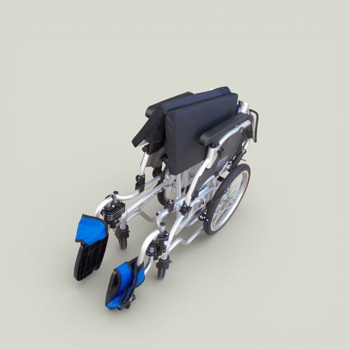 送料無料（一部地域を除く）ミキ介助式車椅子 MYU5-16 未使用美品 保管