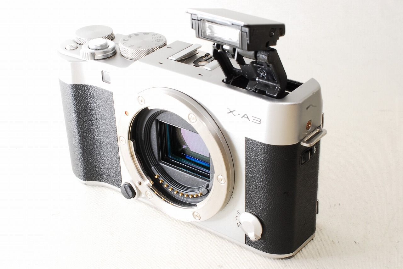 □ジャンク□ 富士フィルム FUJIFILM X-A3 シルバー - メルカリ