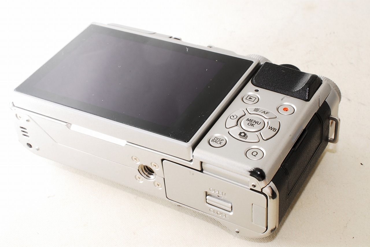 □ジャンク□ 富士フィルム FUJIFILM X-A3 シルバー - メルカリ