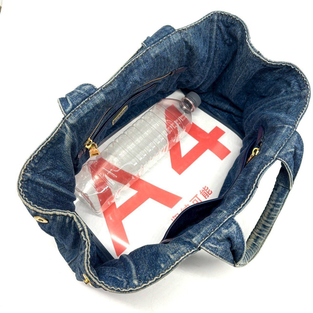 気負わず持てる✨ PRADA カナパ トートバッグ デニム 三角ロゴ