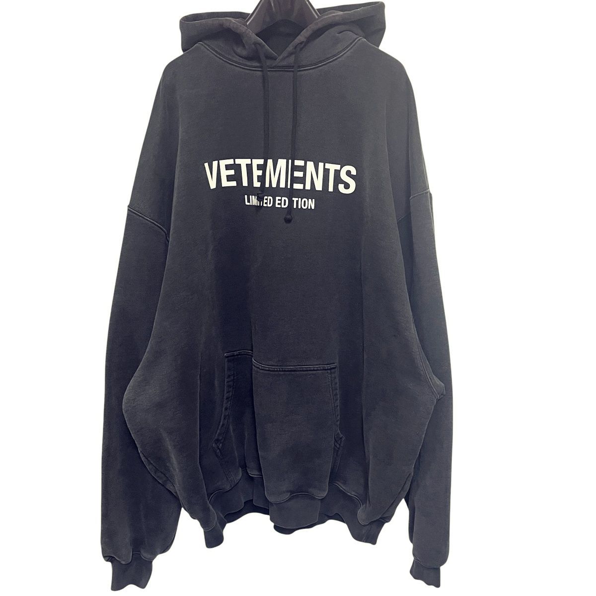 中古】 VETEMENTS ヴェトモン オーバーサイズ ロゴ パーカー 