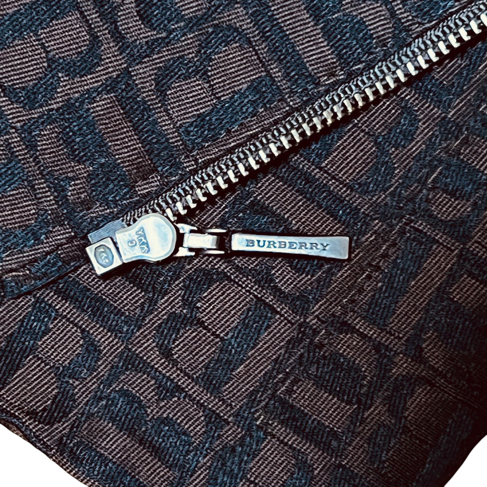 極美品 / 希少サイズ15】BURBERRY LONDON シャドーモノグラム ジップ