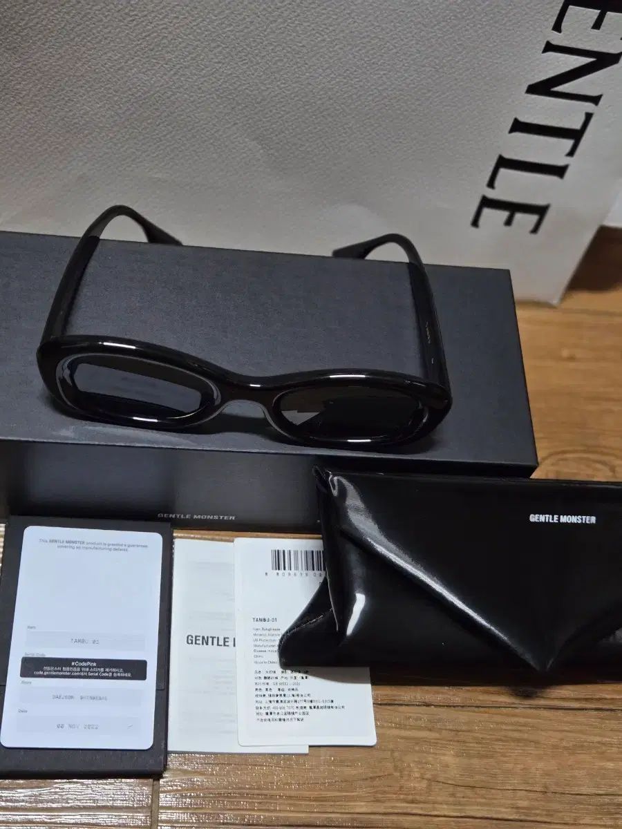 正規品 GENTLE MONSTER(ジェントルモンスター) タンブー 01 ジェニ