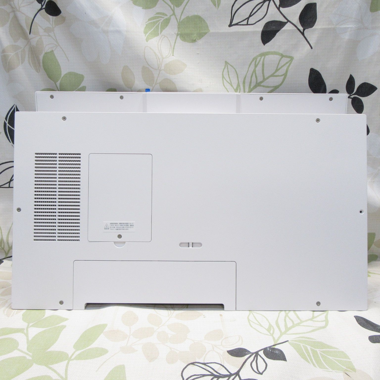 Win11公式対応10世代i3/メ8G/新品SSD480G/ブルーレイ/カメラ - メルカリ