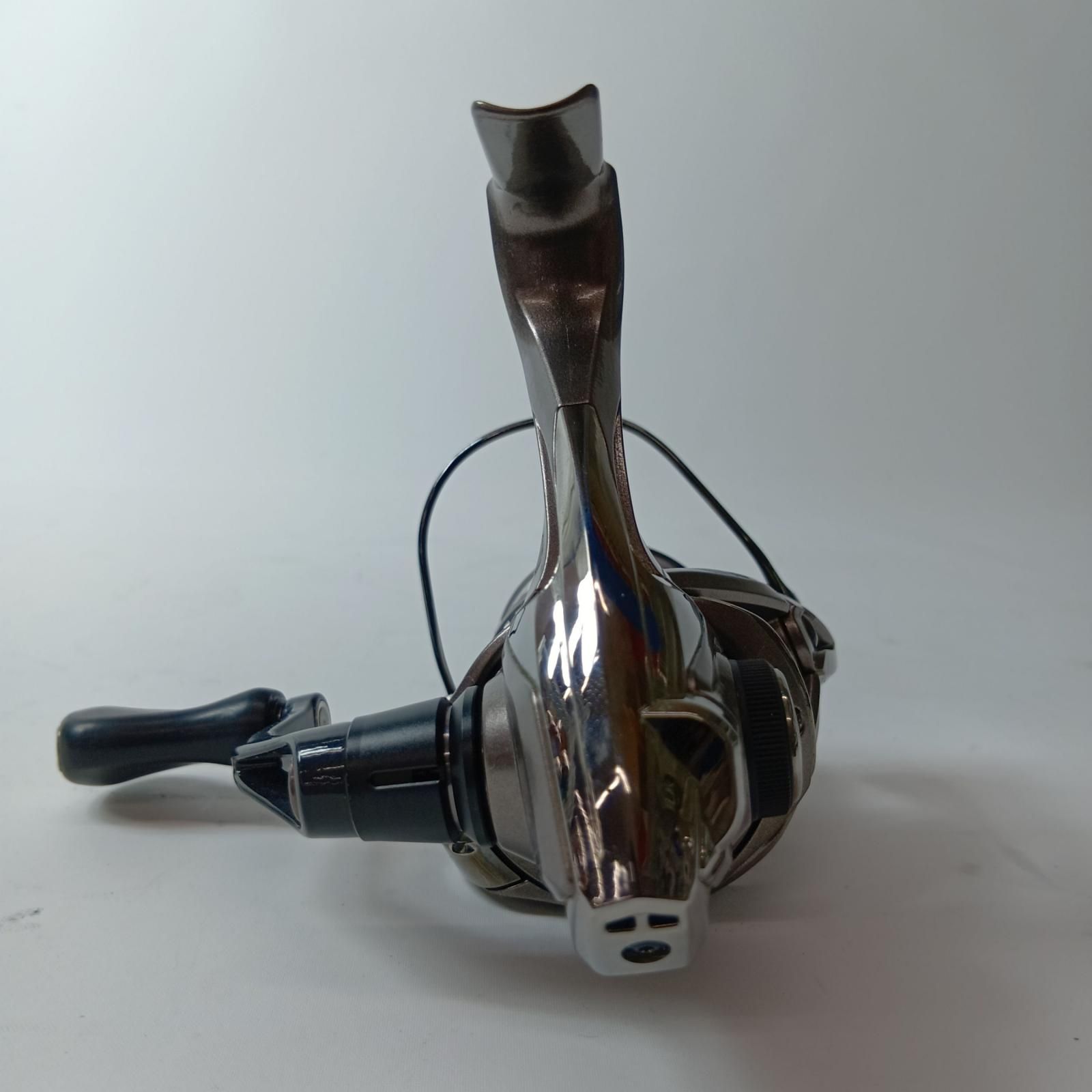 スピニングリール