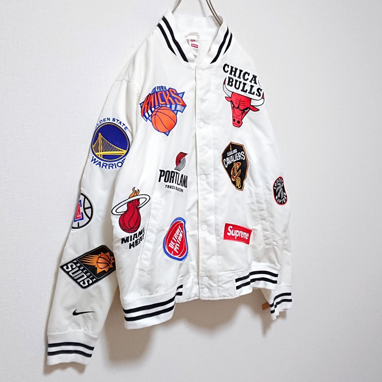 シュプリーム ナイキ NBA コラボ ボックスロゴ 刺繍 ワッペン