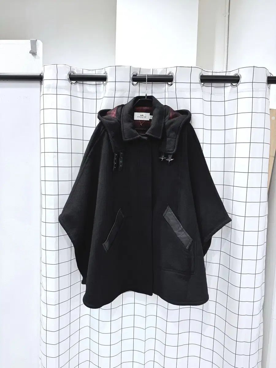 COACH コーチ フード ケープコート - メルカリ