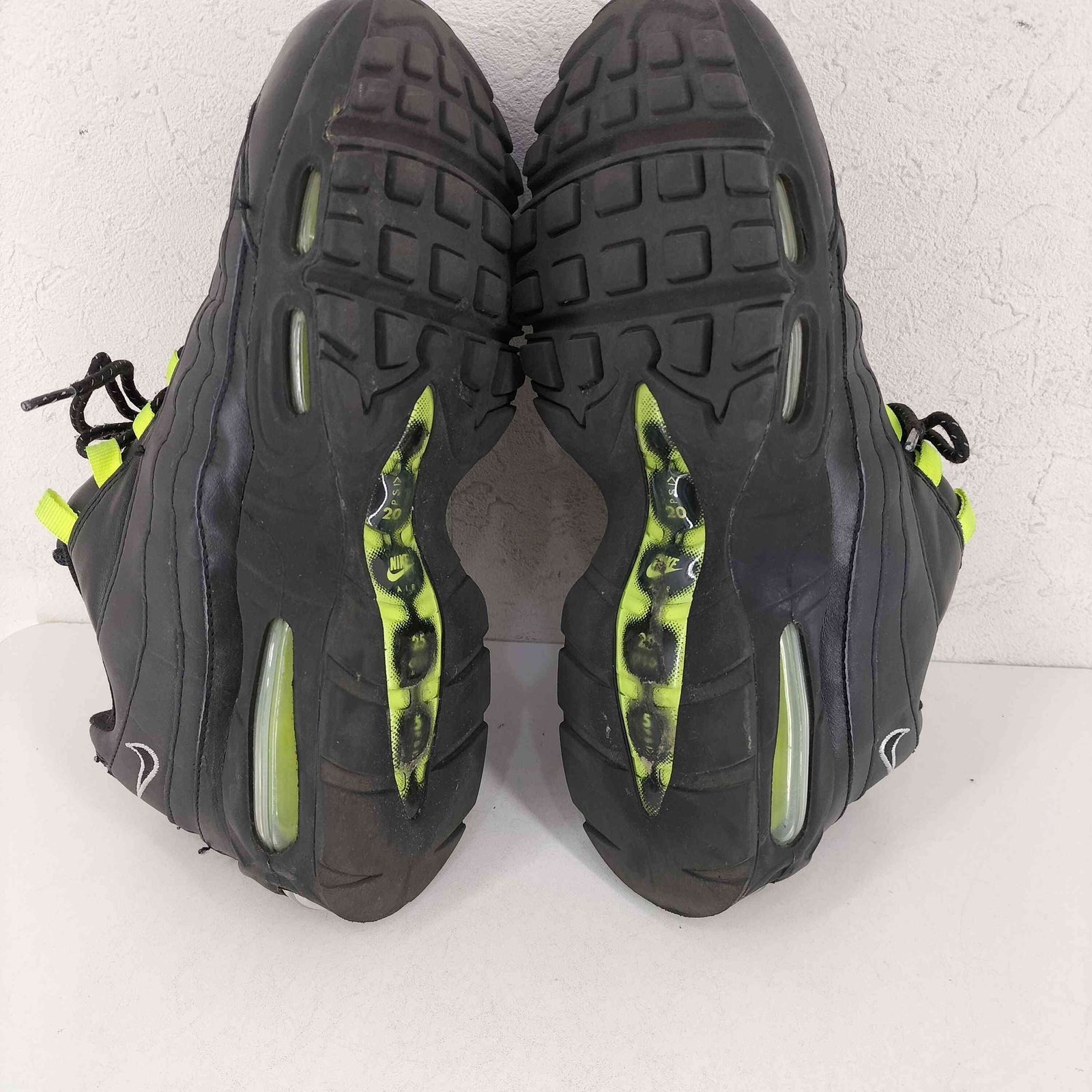 ナイキ NIKE AIR MAX 95 OG Black and Volt メンズ JPN：27 - メルカリ