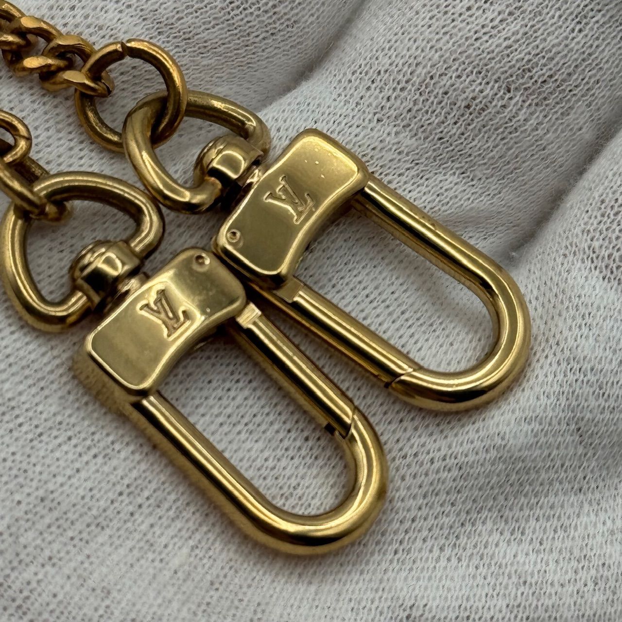 ルイヴィトン キーチェーン 金色 シェンヌ アノクレ キーホルダー 1-79