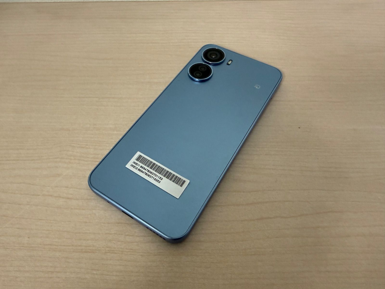 Libero 5G IV A302ZT ブルー ネットワーク制限△ - メルカリ