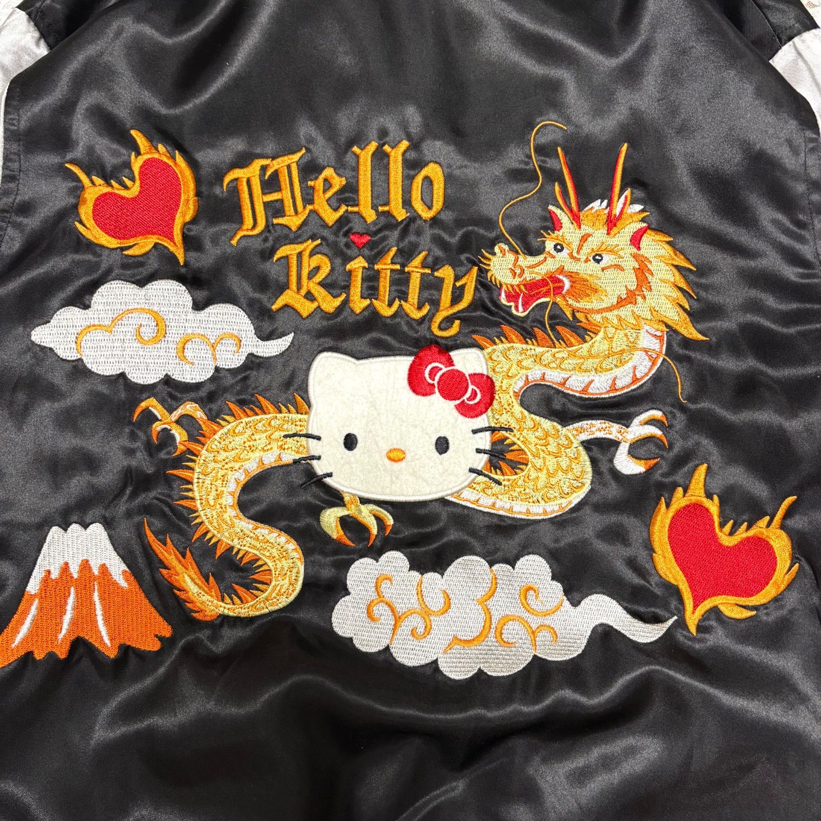 キティちゃん スカジャン L リバーシブル　刺繍　ドラゴン HELLO KITTY ハローキティ サンリオ スカジャン リバーシブル 龍