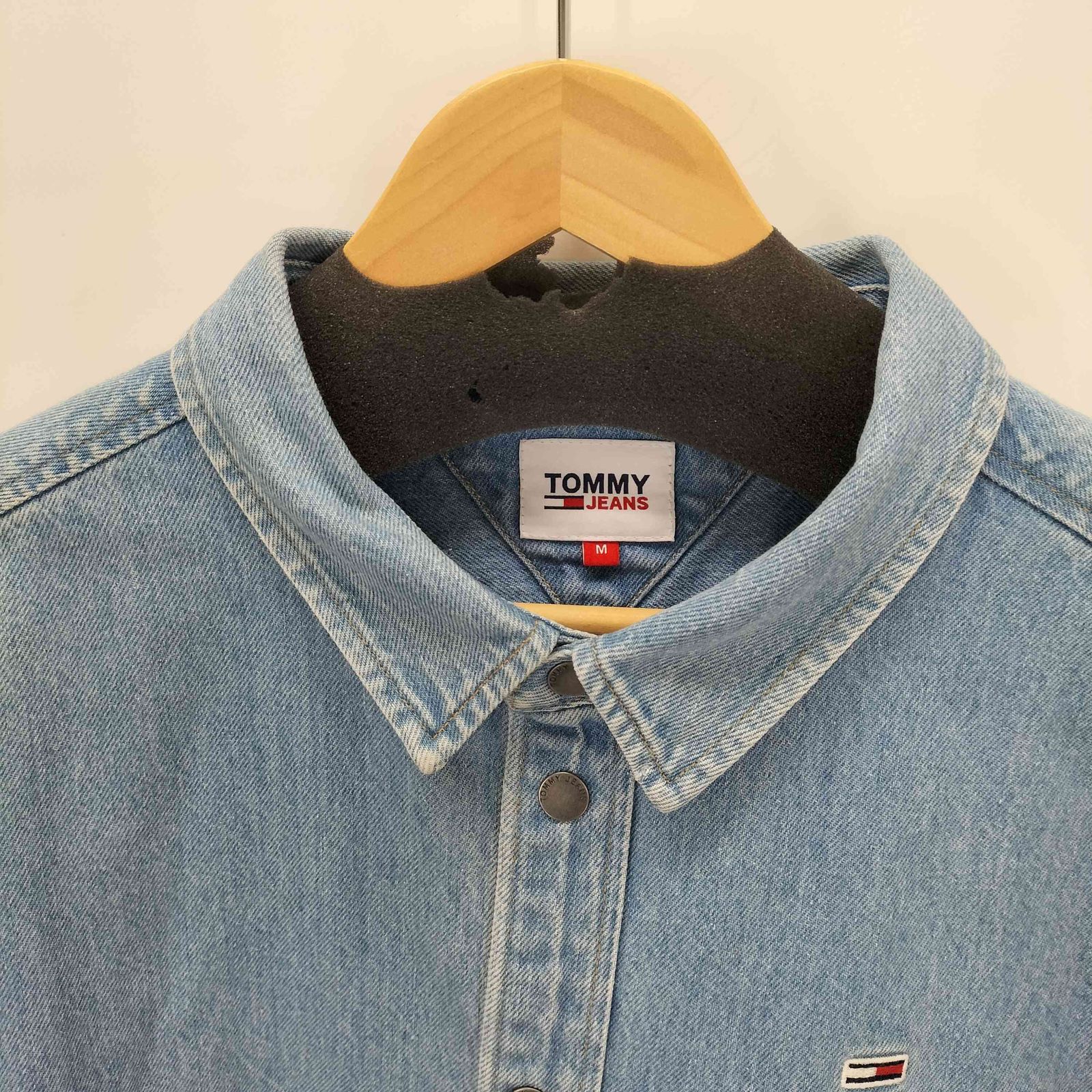【美品】 JEANS トミージーンズ　デニムセットアップ　刺繍　ロゴ トミージーンズ tommy jeans ロゴ刺繍 デニムシャツジャケット メンズ