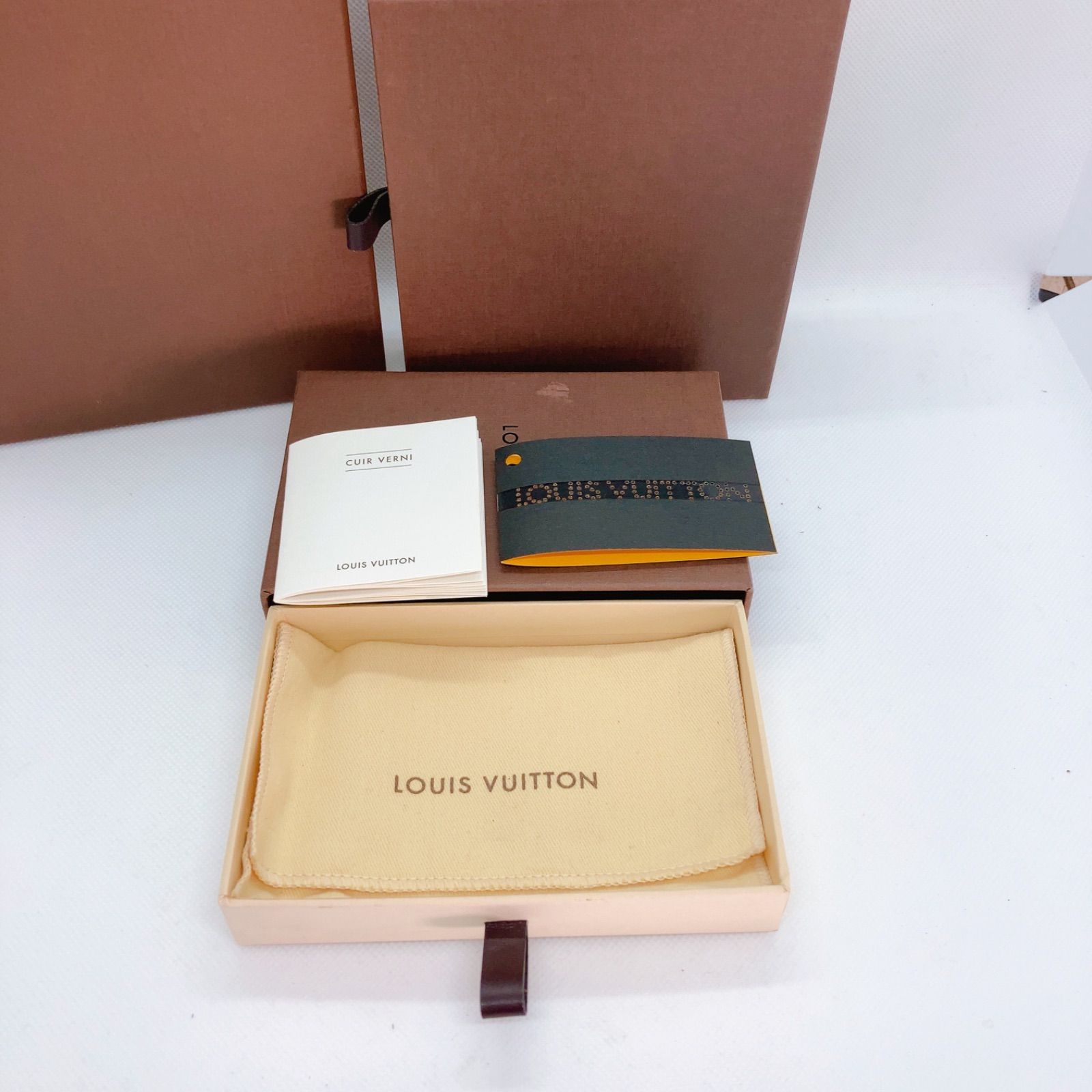A528 LOUIS VUITTON 空箱 引き出しタイプのギフトボックス 大中小の3
