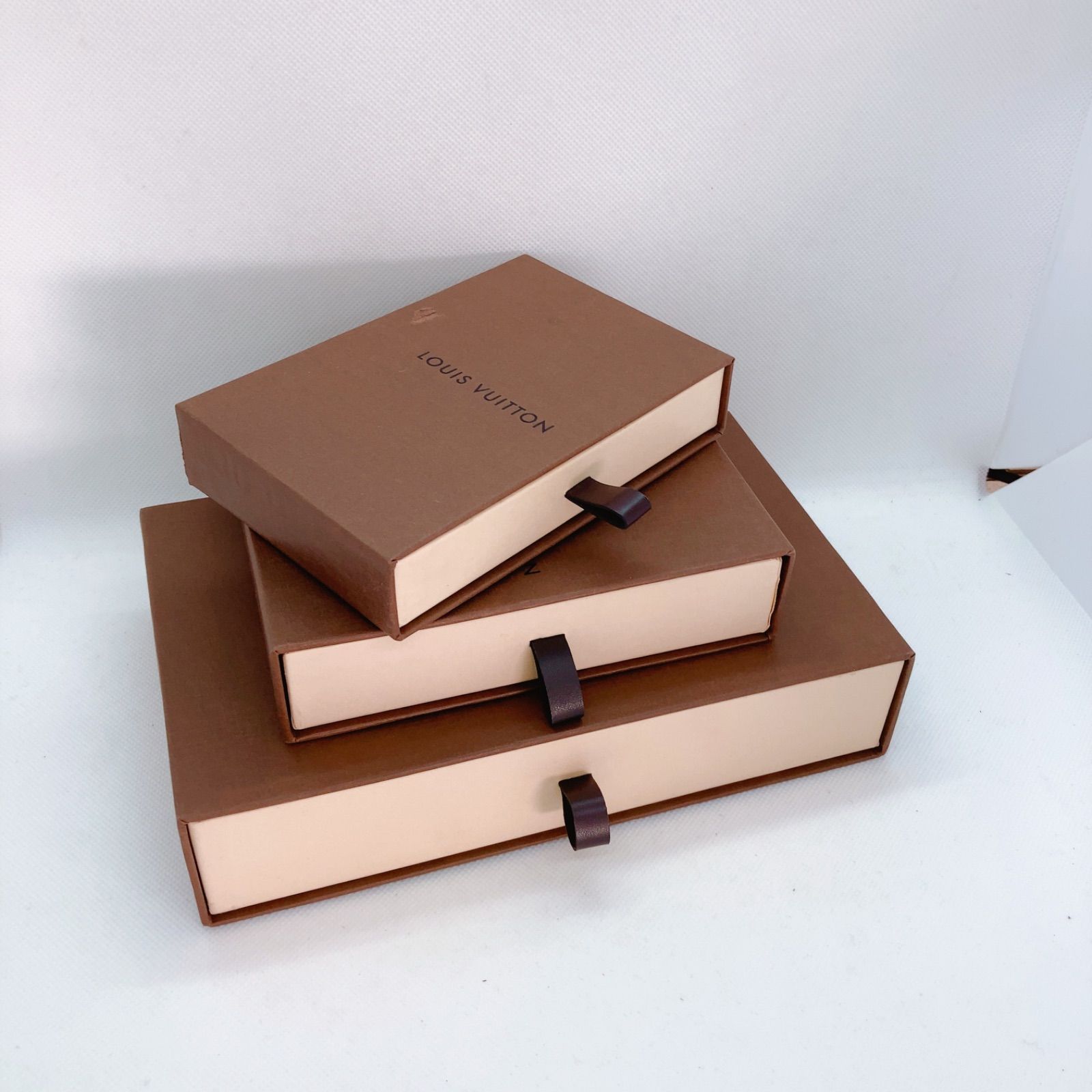 A528 LOUIS VUITTON 空箱 引き出しタイプのギフトボックス 大中小の3