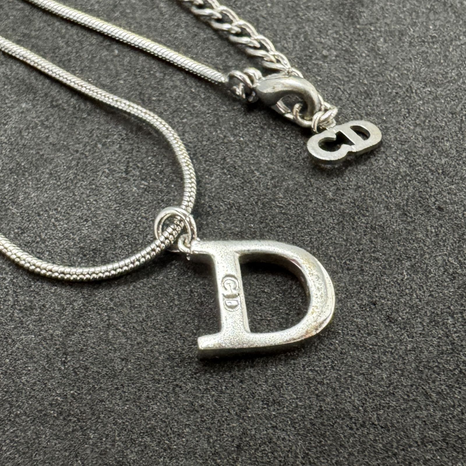 希少　Christian Dior　ディオール　ネックレス　Dロゴモチーフ　デカD　シルバー系　4771