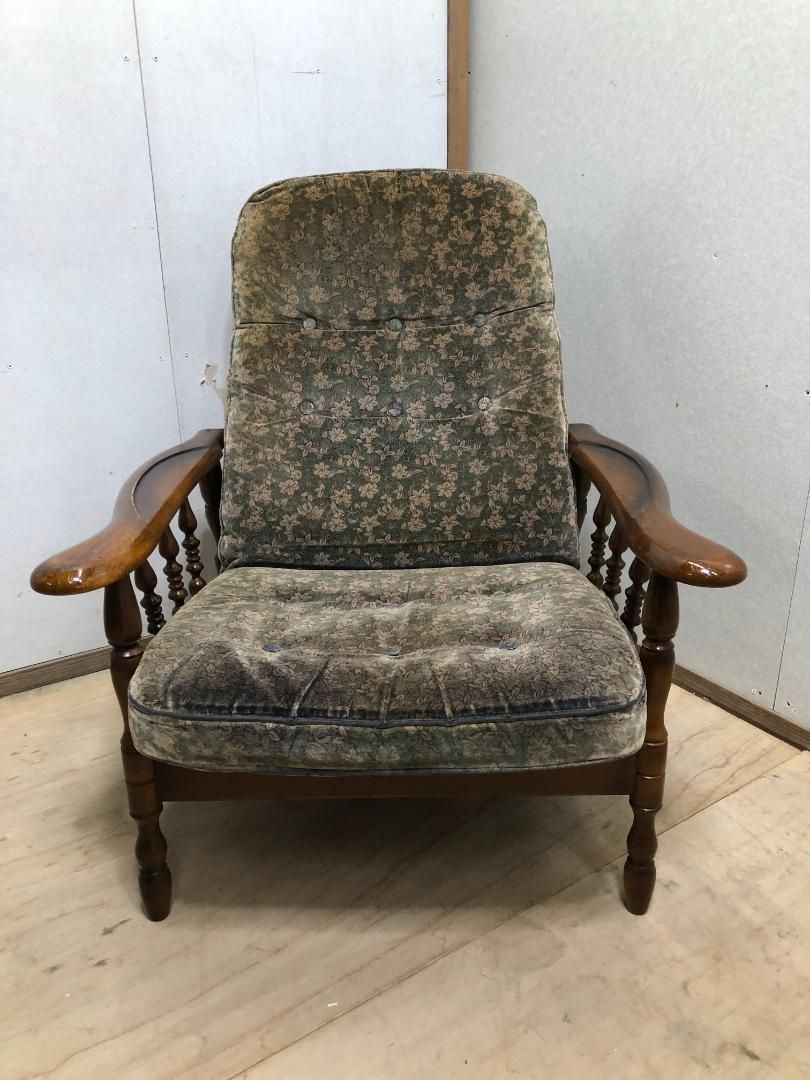 karimoku カリモク コロニアル リクライニングチェア　75035-3-0 karimoku カリモク コロニアル リクライニングチェア 75035-3-0 - メルカリ